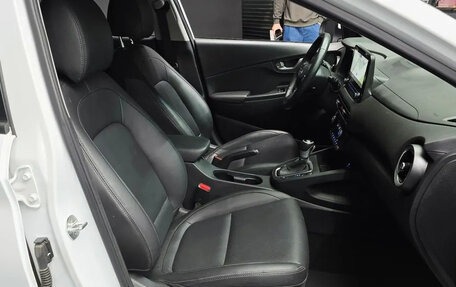 Hyundai Kona I, 2022 год, 1 440 000 рублей, 9 фотография