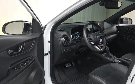 Hyundai Kona I, 2022 год, 1 492 000 рублей, 5 фотография