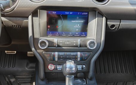 Ford Mustang VI рестайлинг, 2019 год, 4 600 000 рублей, 21 фотография
