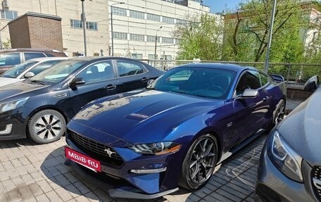 Ford Mustang VI рестайлинг, 2019 год, 4 600 000 рублей, 25 фотография