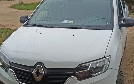 Renault Logan II, 2021 год, 689 000 рублей, 2 фотография
