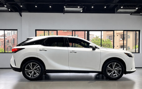 Lexus RX IV рестайлинг, 2025 год, 6 180 000 рублей, 7 фотография