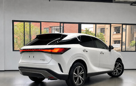 Lexus RX IV рестайлинг, 2025 год, 6 180 000 рублей, 6 фотография