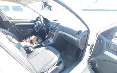 Skoda Octavia, 2012 год, 1 250 000 рублей, 3 фотография