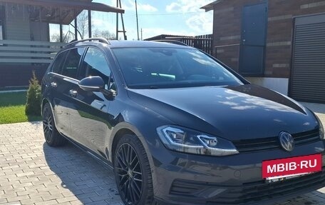 Volkswagen Golf VII, 2019 год, 1 900 000 рублей, 3 фотография