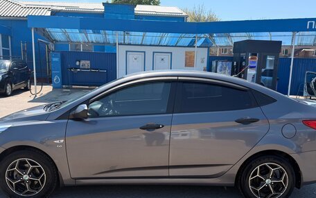 Hyundai Solaris II рестайлинг, 2016 год, 1 100 000 рублей, 4 фотография