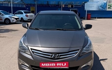 Hyundai Solaris II рестайлинг, 2016 год, 1 100 000 рублей, 5 фотография