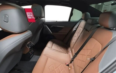 BMW 5 серия, 2024 год, 8 330 000 рублей, 16 фотография