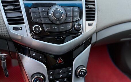 Chevrolet Cruze II, 2010 год, 355 000 рублей, 6 фотография