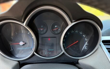 Chevrolet Cruze II, 2010 год, 355 000 рублей, 7 фотография