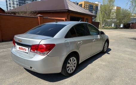 Chevrolet Cruze II, 2010 год, 355 000 рублей, 4 фотография