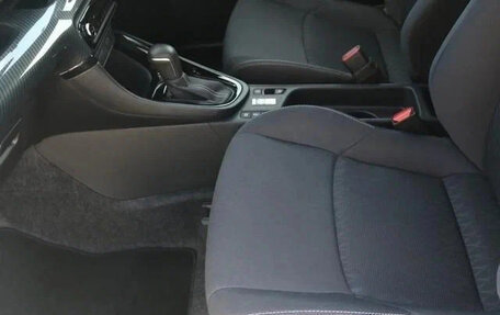 Toyota Yaris, 2022 год, 1 589 018 рублей, 10 фотография