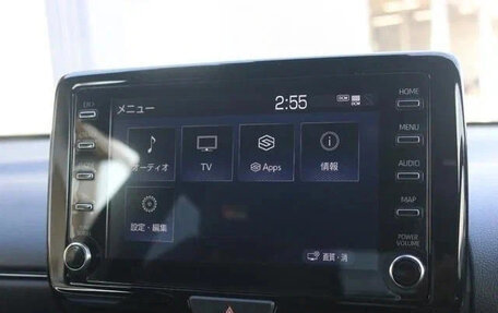 Toyota Yaris, 2022 год, 1 589 018 рублей, 18 фотография