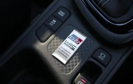 Toyota Yaris, 2022 год, 1 589 018 рублей, 21 фотография