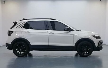 Volkswagen T-Cross I, 2023 год, 1 330 333 рублей, 3 фотография