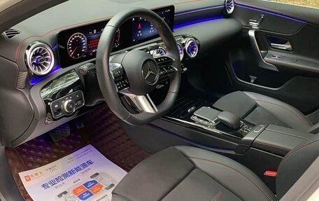 Mercedes-Benz A-Класс, 2023 год, 1 490 000 рублей, 8 фотография