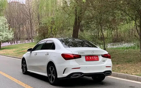 Mercedes-Benz A-Класс, 2023 год, 1 490 000 рублей, 6 фотография