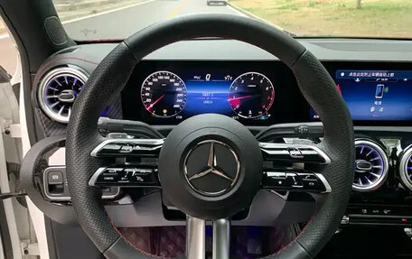 Mercedes-Benz A-Класс, 2023 год, 1 490 000 рублей, 10 фотография