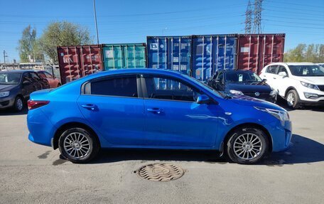 KIA Rio IV, 2021 год, 1 799 000 рублей, 4 фотография