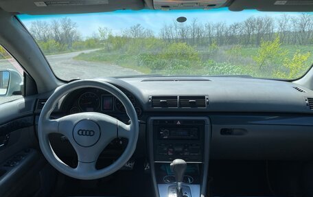 Audi A4, 2003 год, 400 000 рублей, 10 фотография