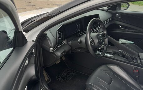 Hyundai Elantra, 2022 год, 2 500 000 рублей, 9 фотография