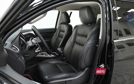 Mitsubishi Pajero Sport III рестайлинг, 2018 год, 2 335 000 рублей, 9 фотография