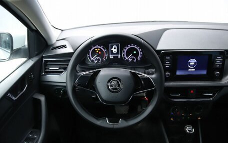 Skoda Rapid II, 2021 год, 1 550 000 рублей, 13 фотография