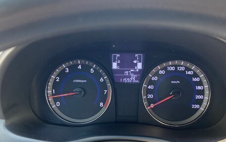 Hyundai Solaris II рестайлинг, 2014 год, 1 050 000 рублей, 8 фотография