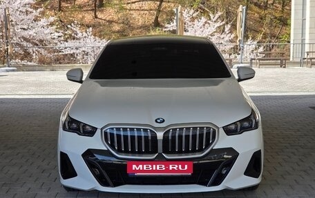 BMW 5 серия, 2025 год, 6 758 000 рублей, 2 фотография