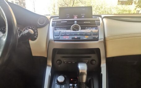 Lexus NX I, 2017 год, 2 500 000 рублей, 12 фотография