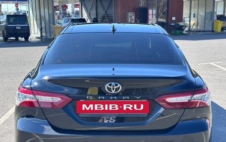 Toyota Camry, 2021 год, 2 220 000 рублей, 3 фотография