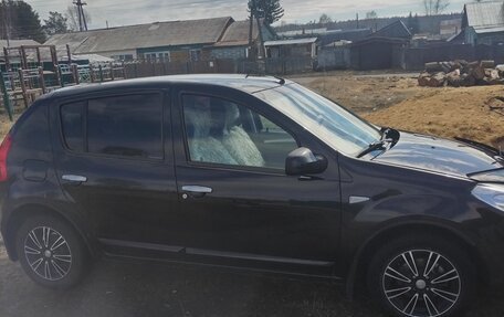 Renault Sandero I, 2011 год, 490 000 рублей, 2 фотография