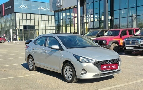 Hyundai Solaris II рестайлинг, 2020 год, 1 800 000 рублей, 5 фотография