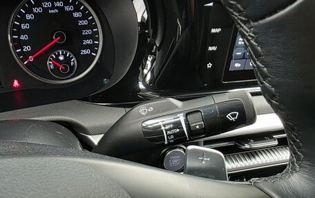 KIA K5, 2022 год, 2 364 000 рублей, 28 фотография