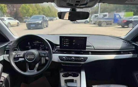 Audi A4, 2022 год, 2 350 000 рублей, 11 фотография