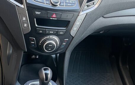 Hyundai Santa Fe III рестайлинг, 2015 год, 2 250 000 рублей, 9 фотография