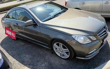Mercedes-Benz E-Класс, 2012 год, 2 350 000 рублей, 2 фотография