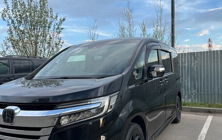 Honda Stepwgn IV, 2021 год, 2 800 000 рублей, 2 фотография