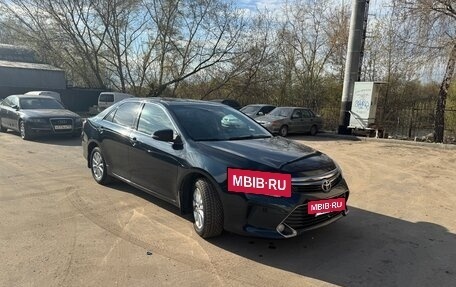 Toyota Camry, 2015 год, 1 870 000 рублей, 2 фотография
