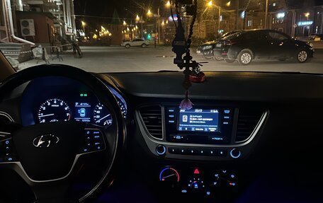 Hyundai Solaris II рестайлинг, 2019 год, 1 250 000 рублей, 8 фотография