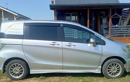 Honda Freed I, 2010 год, 1 200 000 рублей, 8 фотография