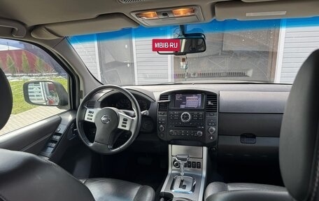 Nissan Pathfinder, 2011 год, 1 650 000 рублей, 2 фотография