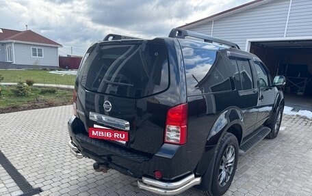 Nissan Pathfinder, 2011 год, 1 650 000 рублей, 3 фотография