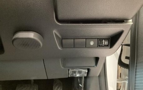 Nissan Note, 2023 год, 1 500 000 рублей, 18 фотография