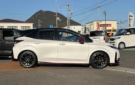 Nissan Note, 2023 год, 1 750 000 рублей, 4 фотография
