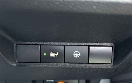 Nissan Note, 2023 год, 1 750 000 рублей, 18 фотография