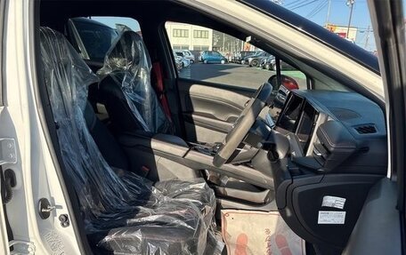 Nissan Note, 2023 год, 1 750 000 рублей, 28 фотография