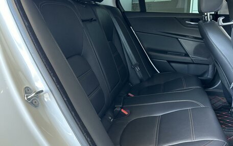 Jaguar XE I рестайлинг, 2019 год, 2 730 000 рублей, 8 фотография