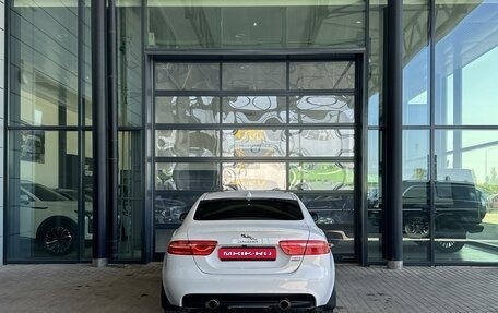 Jaguar XE I рестайлинг, 2019 год, 2 730 000 рублей, 4 фотография