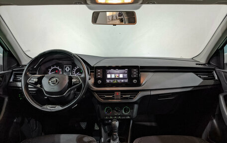 Skoda Rapid II, 2021 год, 1 250 000 рублей, 14 фотография